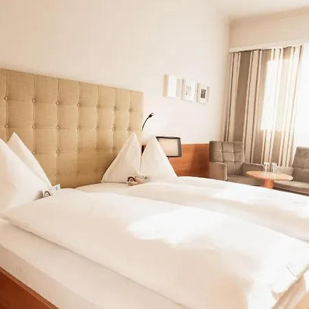 Vulkanlandhotel Legenstein Bad Gleichenberg Buitenkant foto
